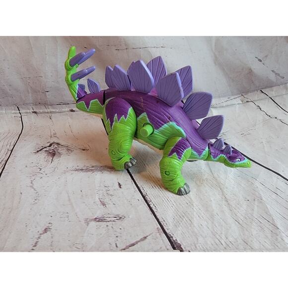 Fisher-Price Imaginext Stegosaurus Dinosaur Dino Spike Thrashing Tail - Picture 1 of 9
